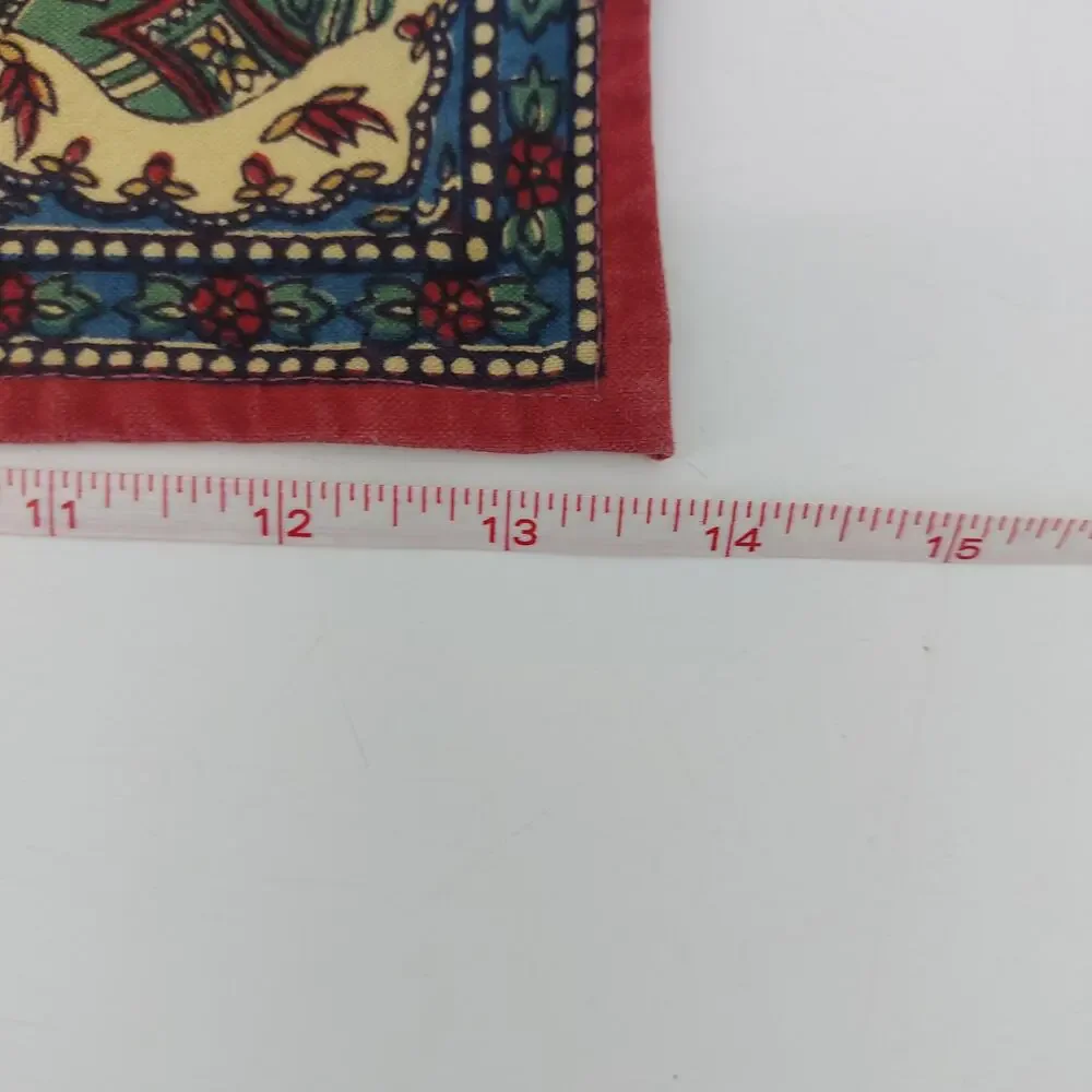 Unbranded placemats red